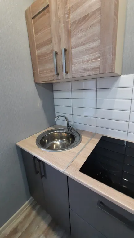 Студия возле гипермаркета Лента