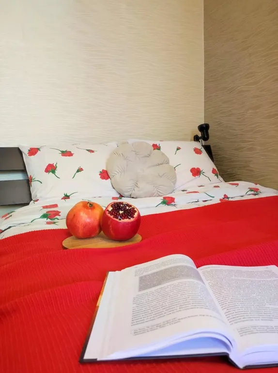 Однушка на Золотой Набережной