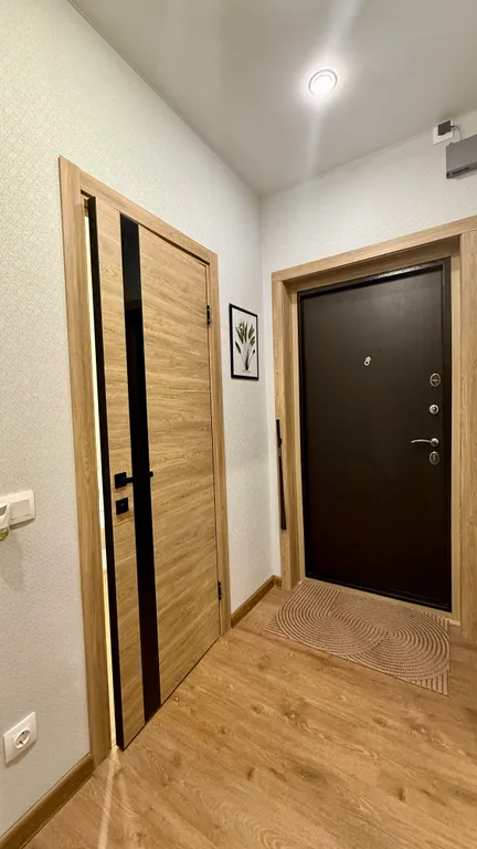 Дизайнерская Евро2 для 6 гостей у Суворовского училища