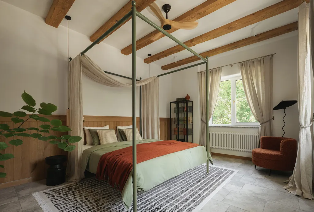 Апартаменты с балконом в историческом районе Калининграда