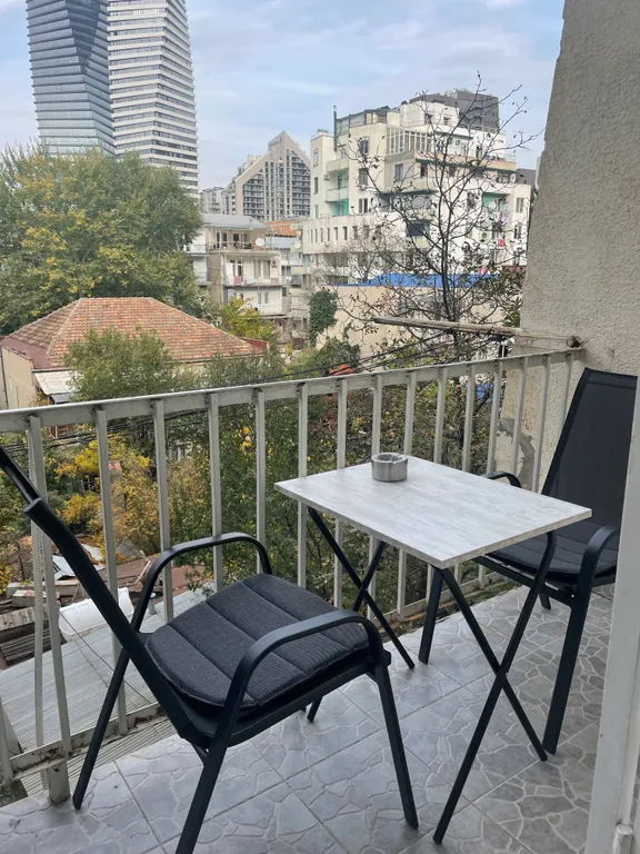 Апартаменты с балконом рядом с парком Ваке