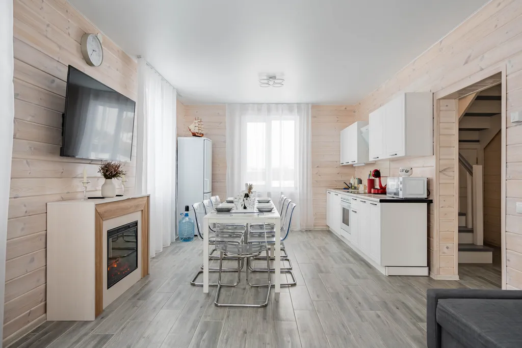 Коттедж Уютный просторный дом у лесного озера — Ларионово