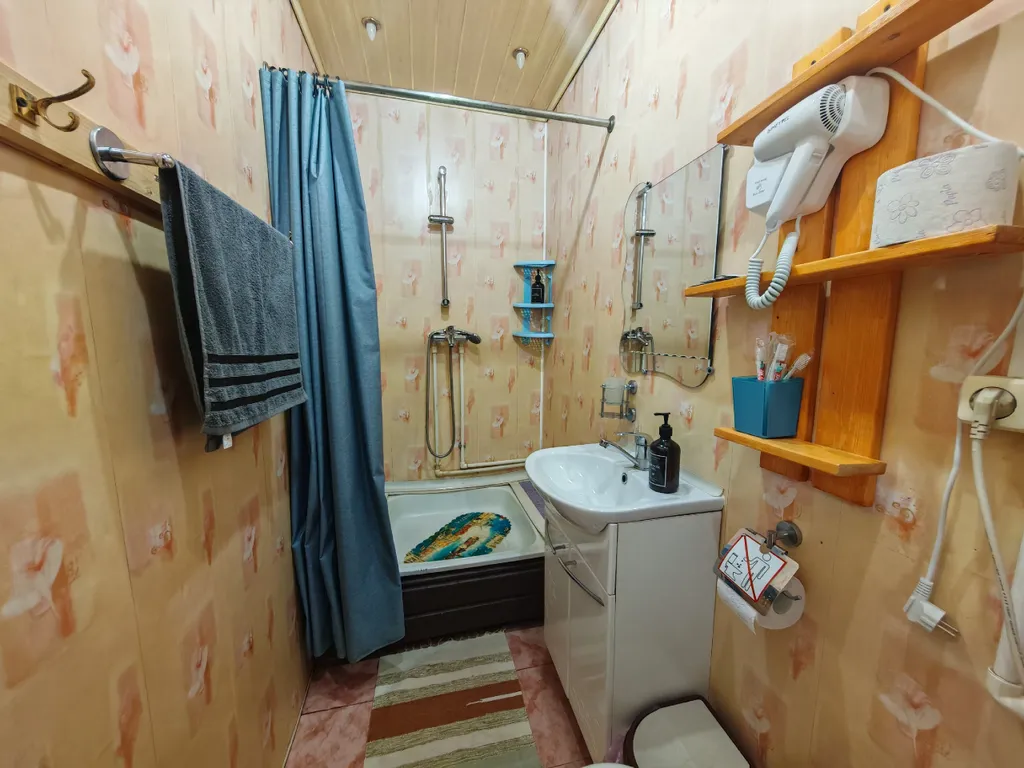 Коттедж Дом с тремя спальнями в турбазе чайка (селигер) — Турбаза Чайка