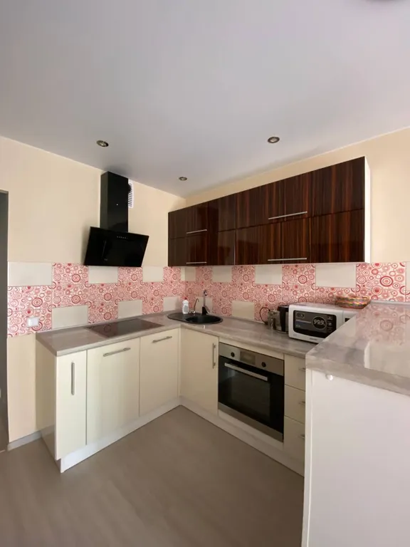 Квартира Апартамент с большим панорамным балконом — аренда посуточно в Ижевск