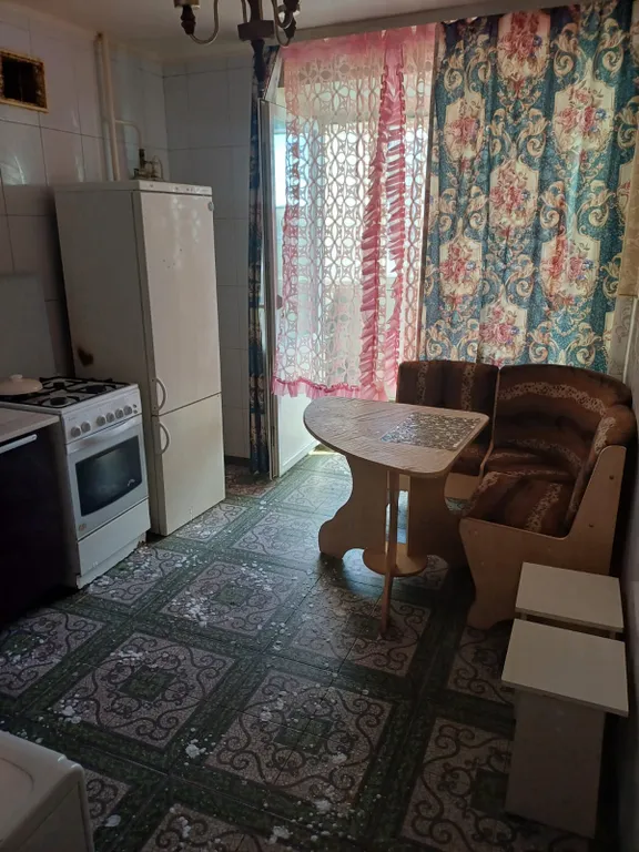 Простая уютная квартира — аренда посуточно в Псков