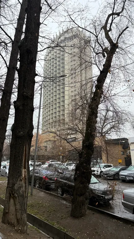 Квартира напротив гостиницы Казахстан