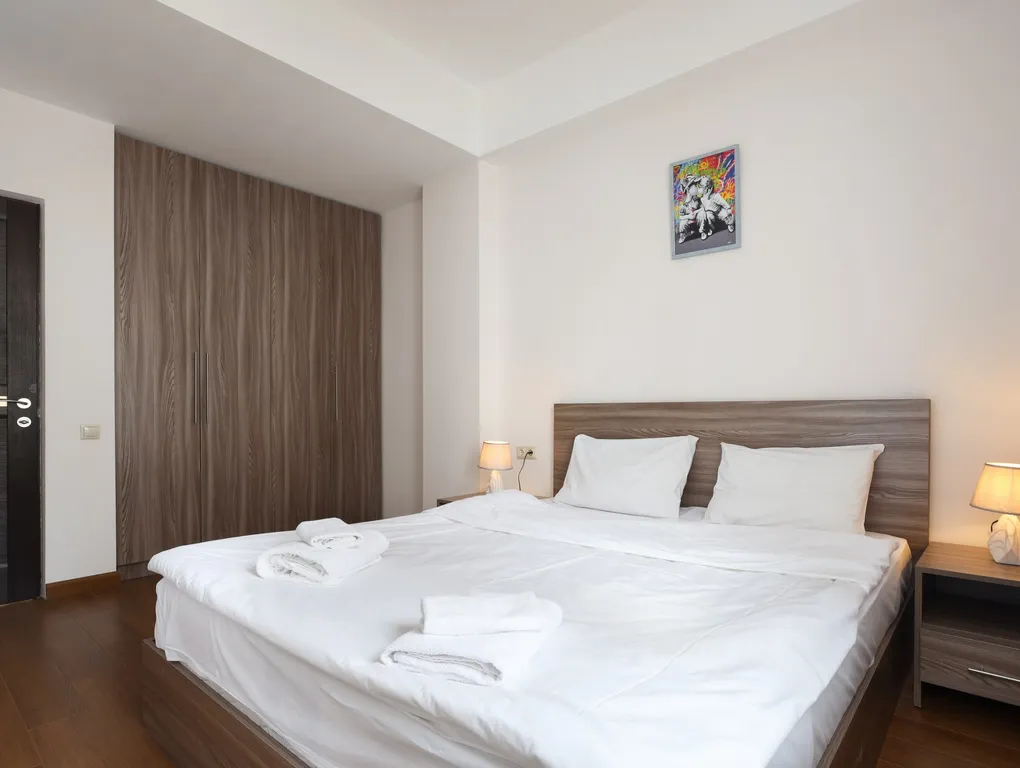 Квартира с 1 спальней у Площади Республики