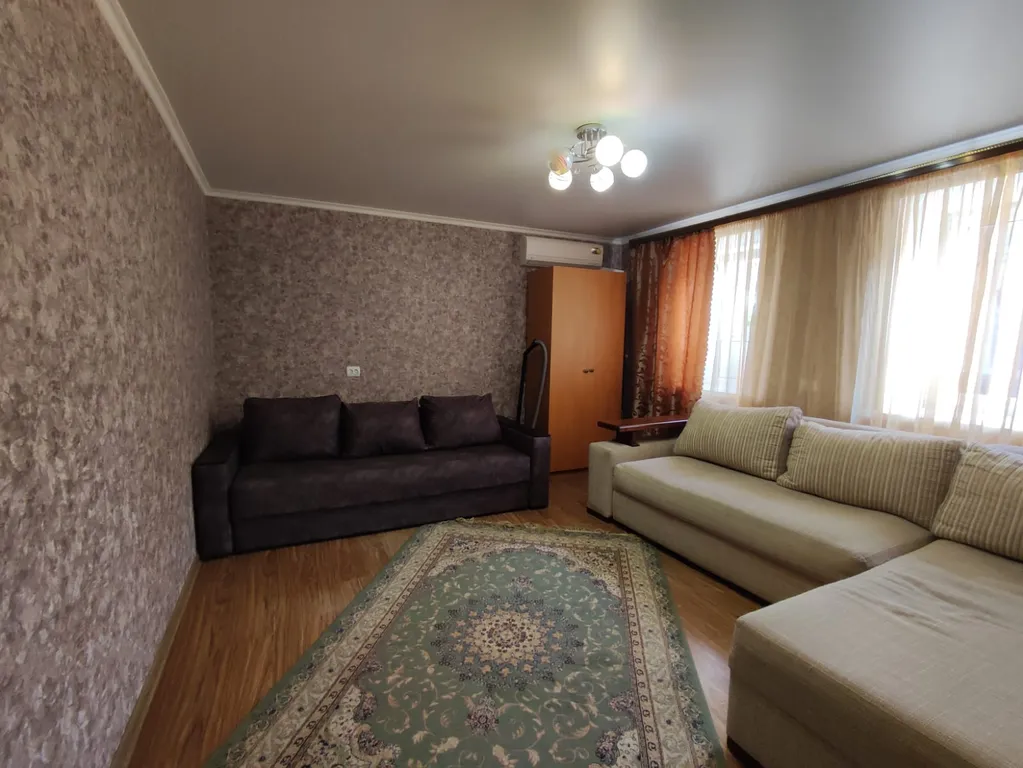 Коттедж Домик с беседкой — Анапа