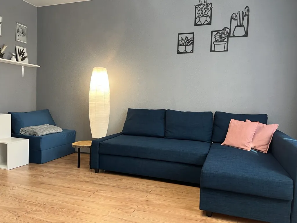 Милая студия в новом доме рядом с озером и набережной