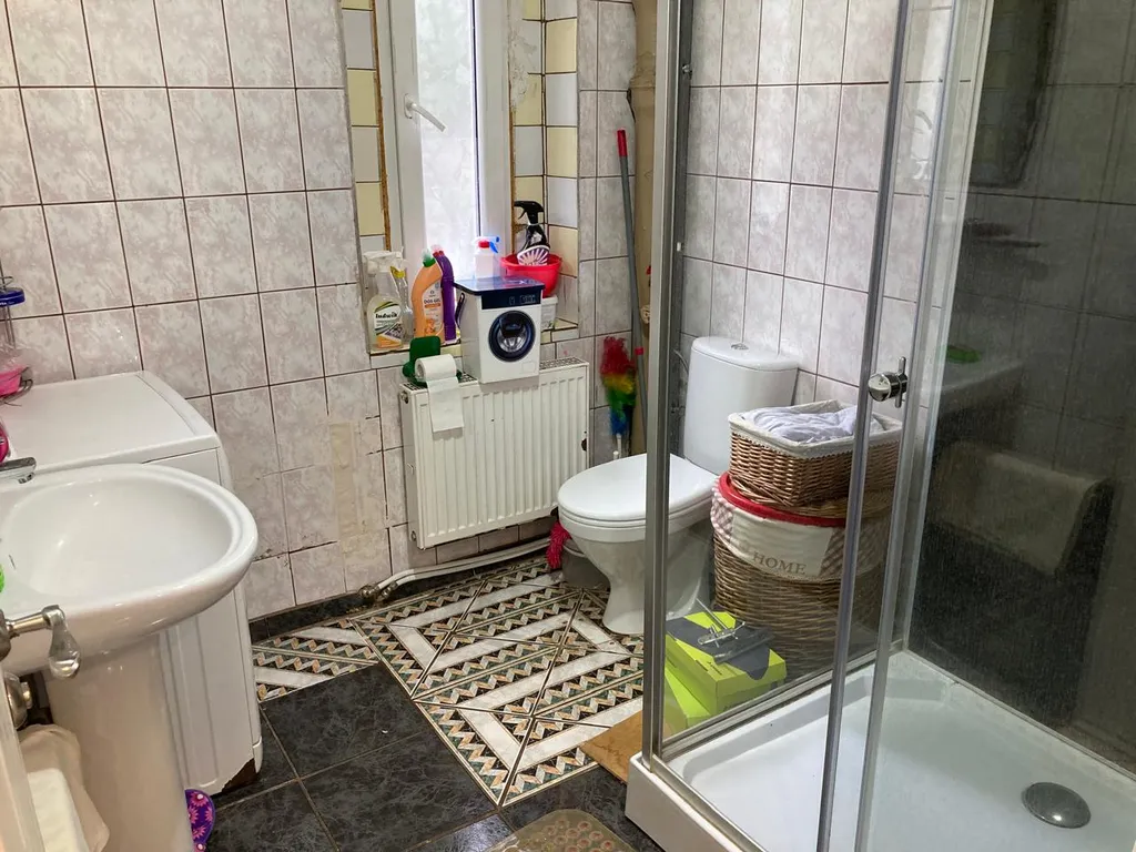 Комната в трёх комнатной квартире