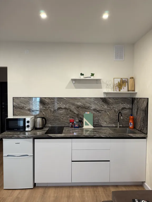 Просторная студия в шаговой доступности от Ледового дворца