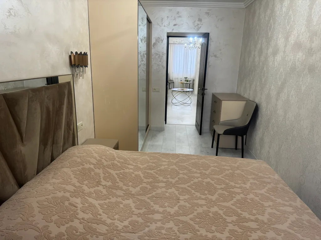 Квартира рядом с Площадью Республики