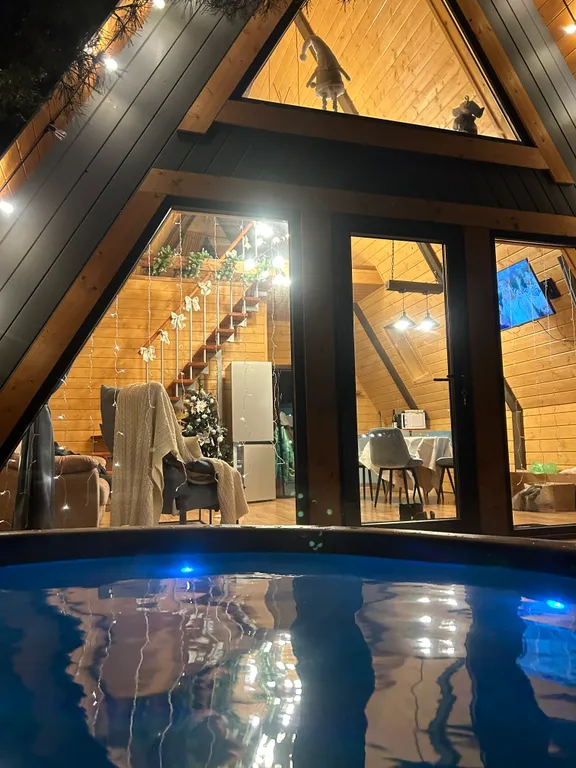 Уютный дом а-фрейм