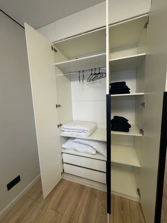 Квартира Квартира Три раздельные комнаты, новый ремонт — Москва