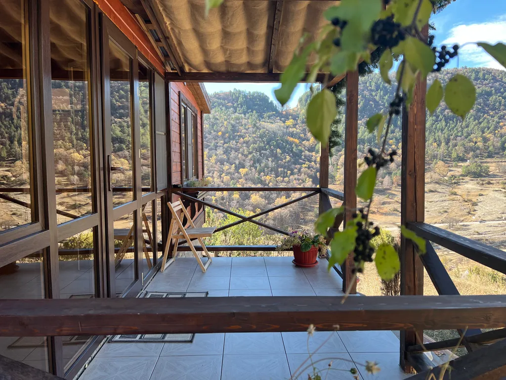 Домик на солнечном холмике Гуниба