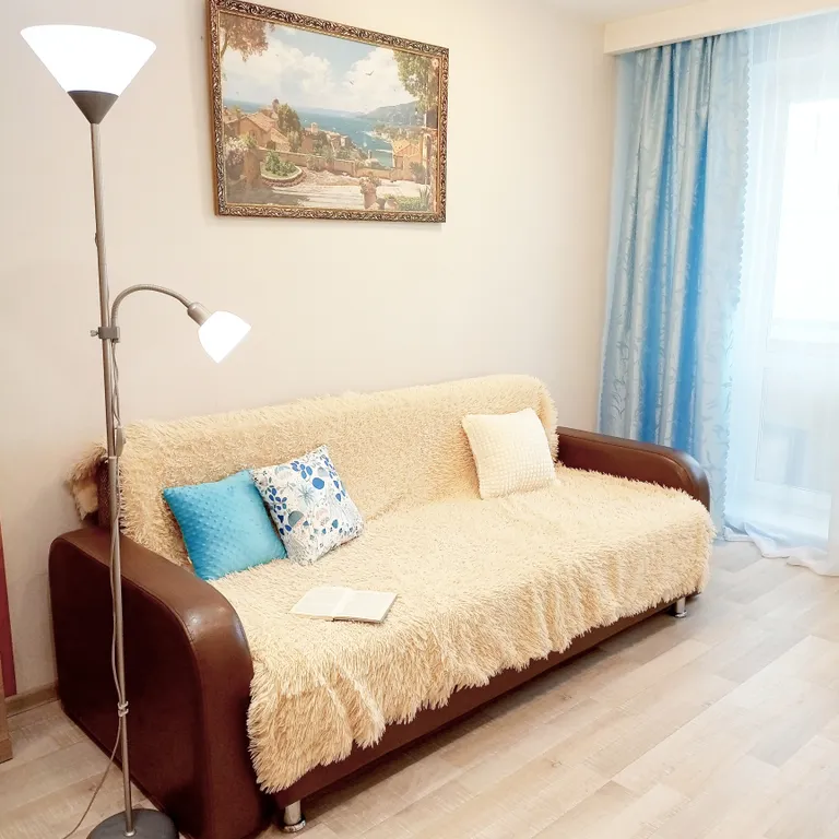 Уютная 1-комнатная квартира в центре Орбиты — аренда посуточно в Сыктывкар