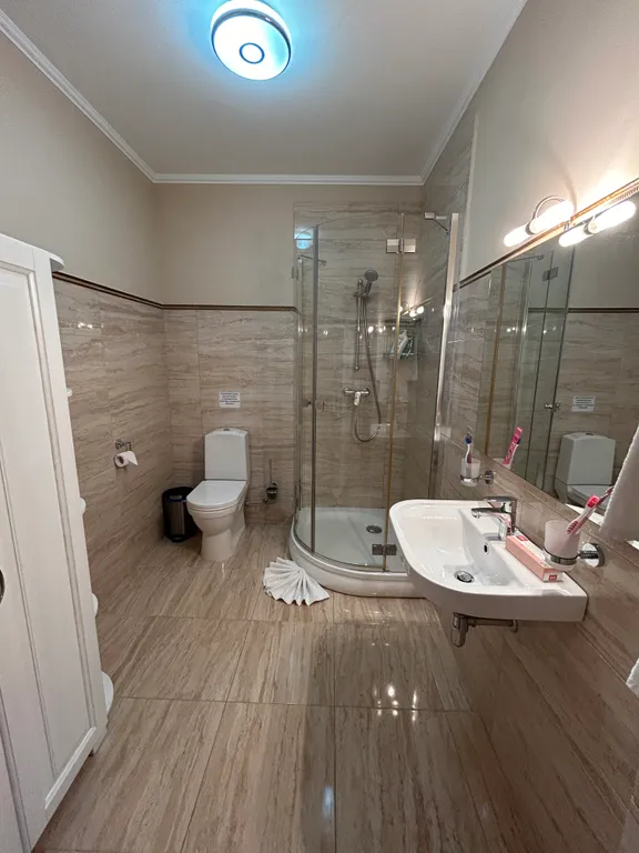 Вилла с панорамной баней и бассейном