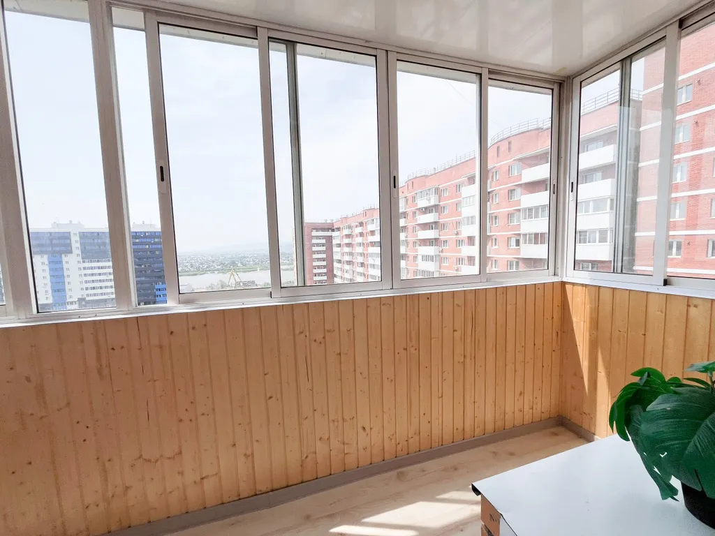 Новая большая двухкомнатная квартира в самом сердце столицы