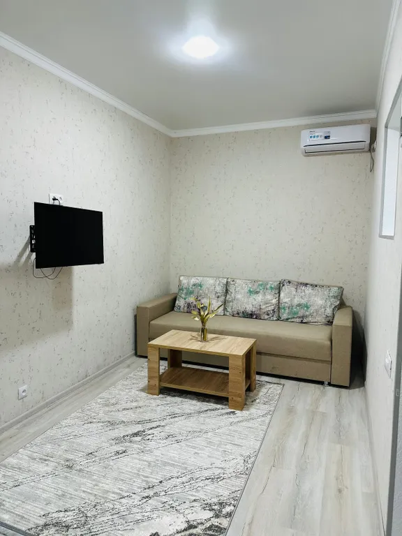 Домик в центре города