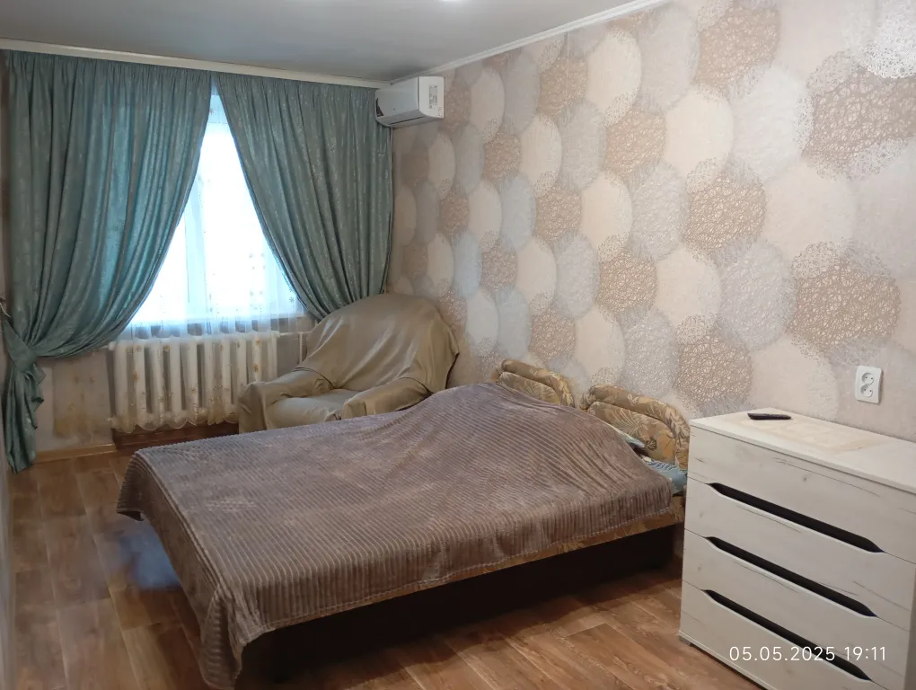 Центр - квартира. Горы, море, крепость