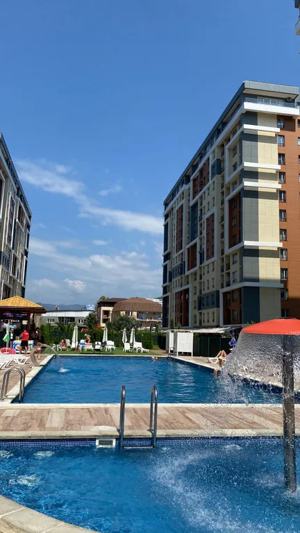 2-комнатная квартира с панорамными окнами у моря