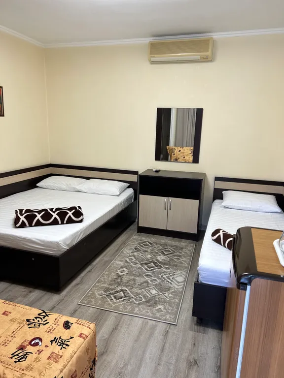 Квартира Квартира Стандарт на 3-4 человека, с удобствами, балкон, вид на сад — Анапа