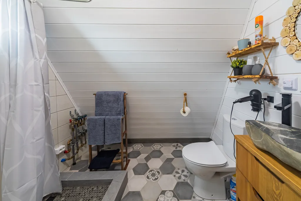 А-фрейм в сказочном зимнем лесу