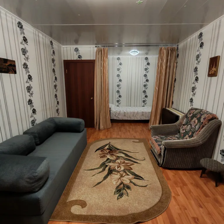 Квартира Бюджетная квартира "Дёшево и СерДЕЧНО". — Кировск