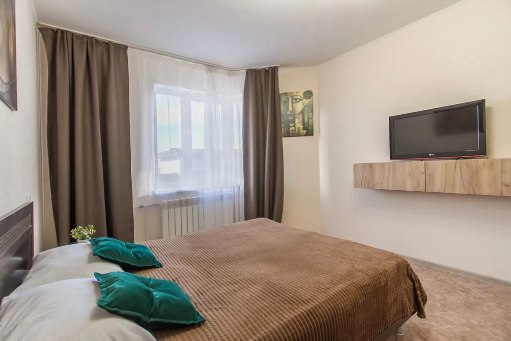 1 комнатная квартира7 мест возле мп, аэропорт, рынок воронежский