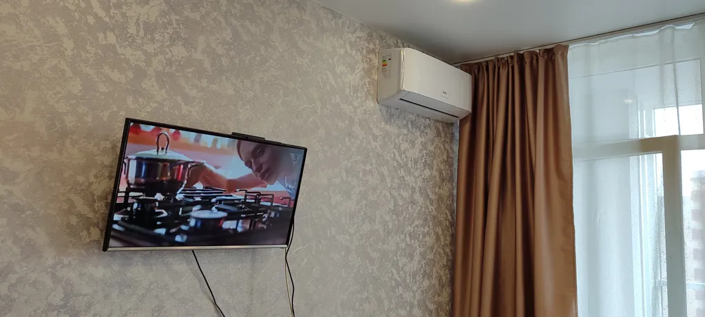 Современная студия в центре возле ЖД вокзала