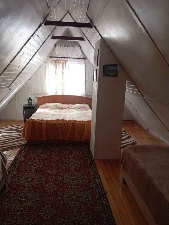 Двухэтажный домик в тихом уголке на реке Белая