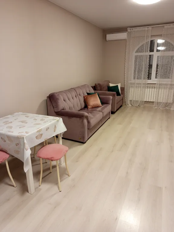 Квартира Уютная евродвушка с посудомоечной машиной, в географическом центре города — аренда посуточно в Рязань