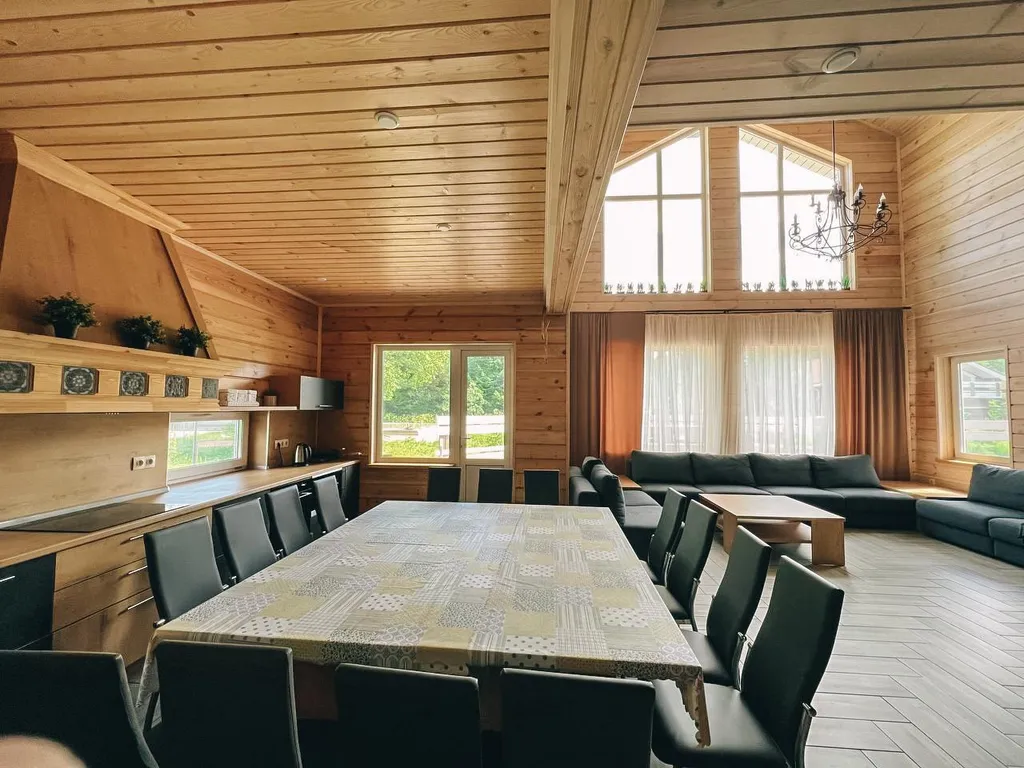 9-комнатный Дом