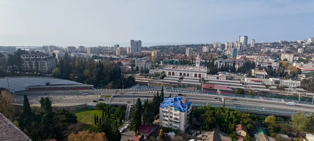 С панорамным видом