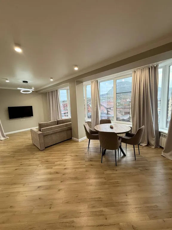 Апартаменты с видом на горы