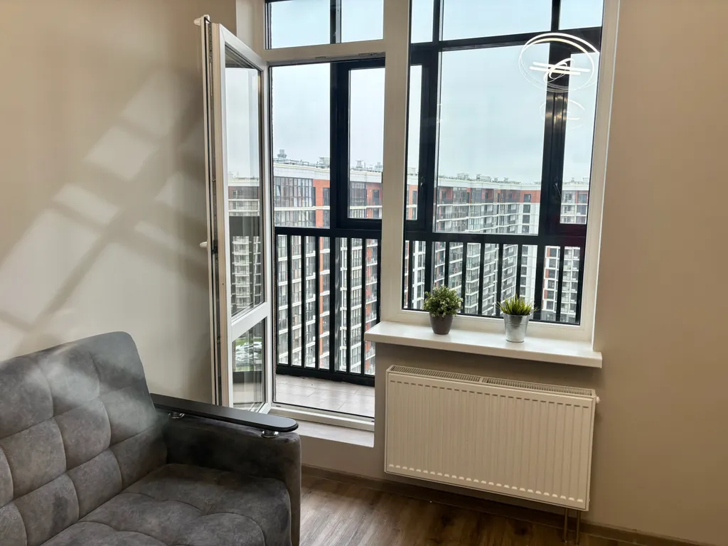 Квартира оттенки Петербурга с парковкой