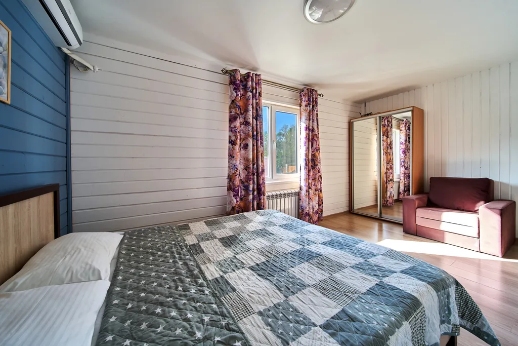 4-комнатный Дом