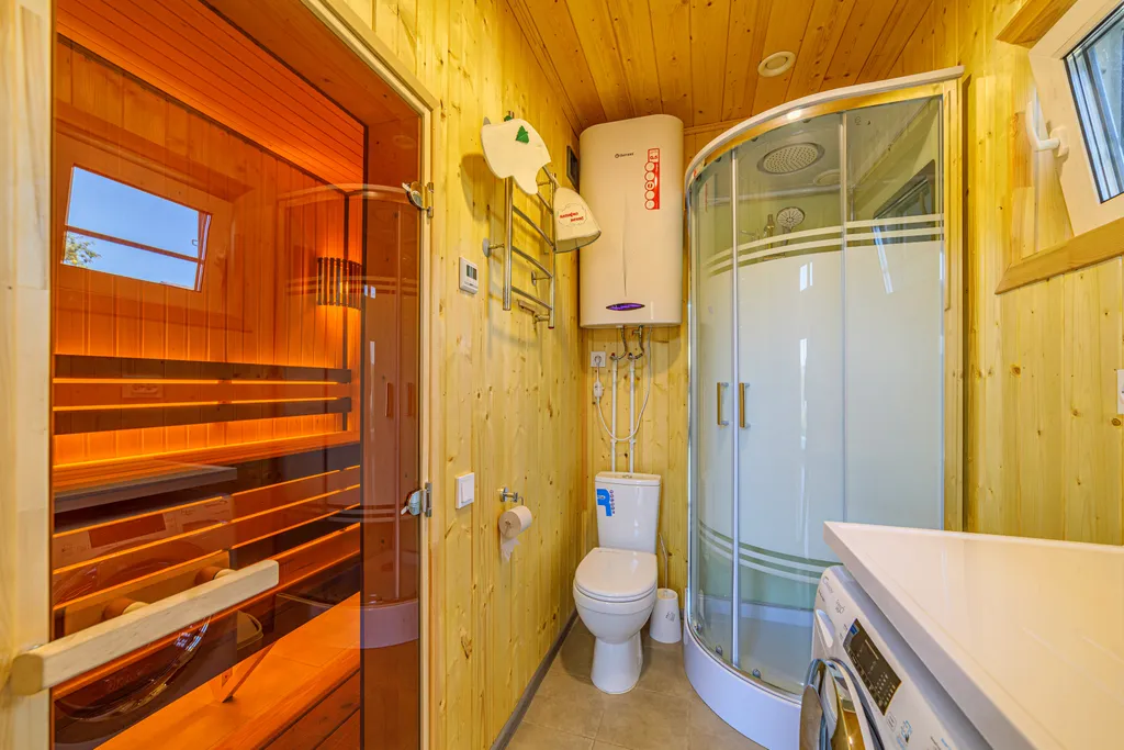 Дом с сауной, купелью и террасой