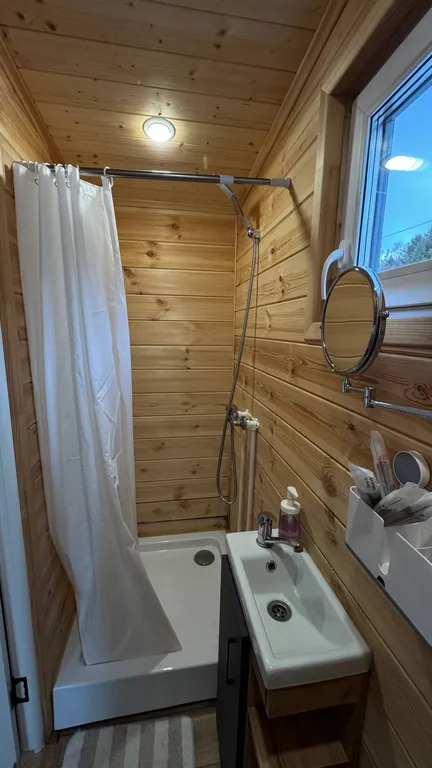 Лесной сканди домик