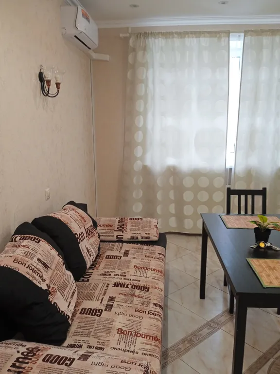 Квартира на набережной