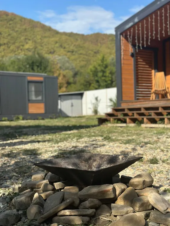 Коттедж Уютный дом у берега реки с баней — Горячий Ключ