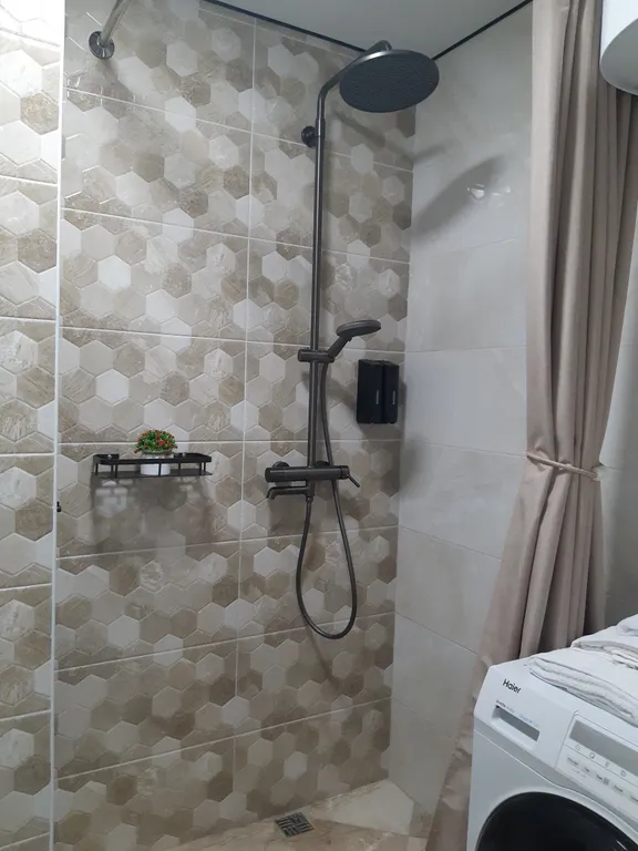 Уютная квартира с видом на горы и озеро Каракель