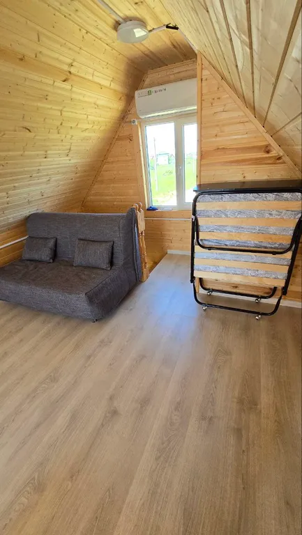 Домик с бассейном в 7 минутах от моря