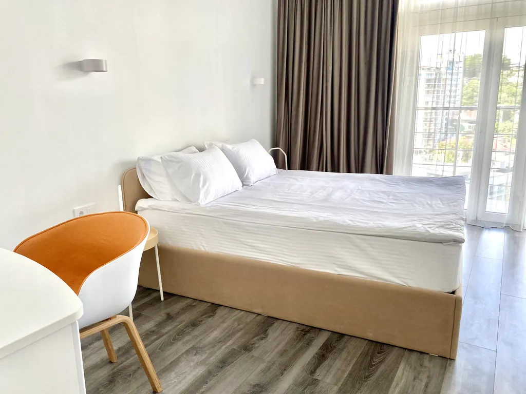 Апартамент с 2 спальнями и с 2 балконами