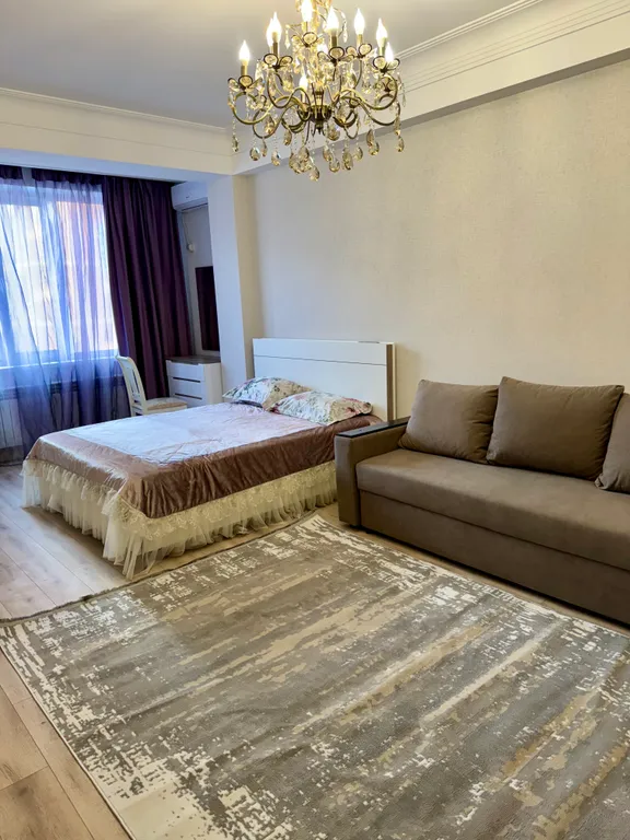 Светлая и уютная квартира с новым ремонтом в центре города