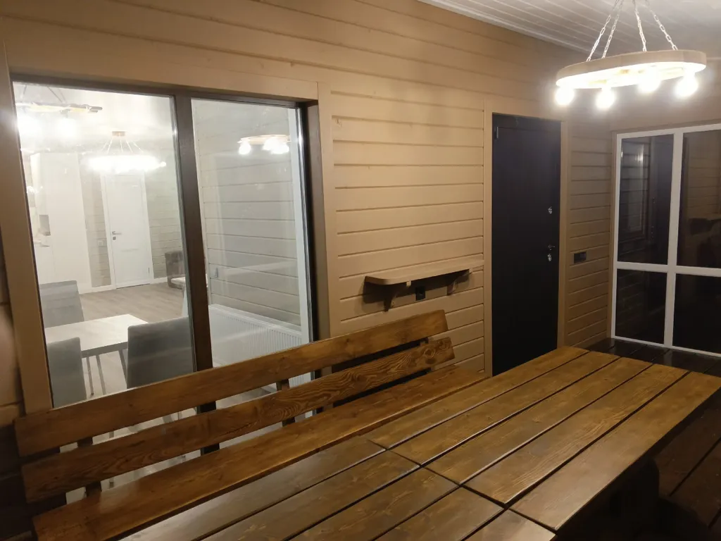 Новый дом-баня с беседками у леса