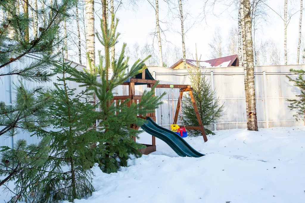 Коттедж Дом в лесном участке у реки с баней и горячей купелью фурако — Логиново