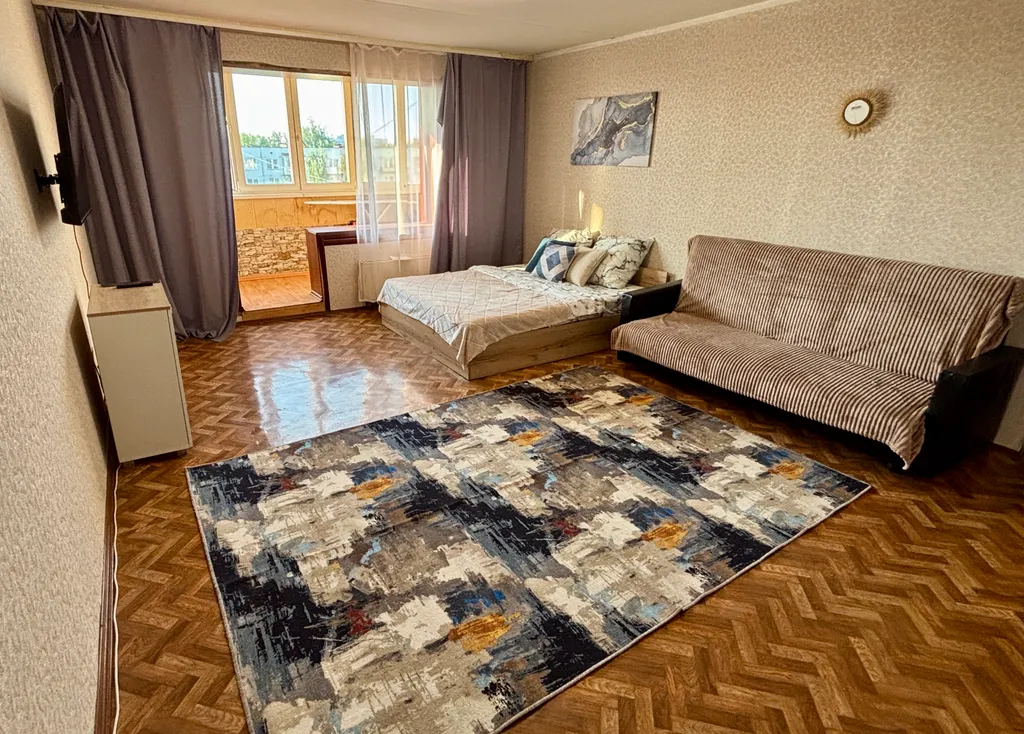 Трёхкомнатная квартира в Калининце — аренда посуточно в Наро-Фоминск