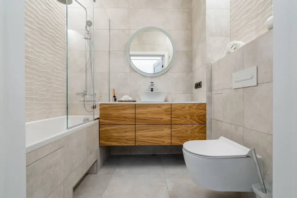 Охта Сьют 24