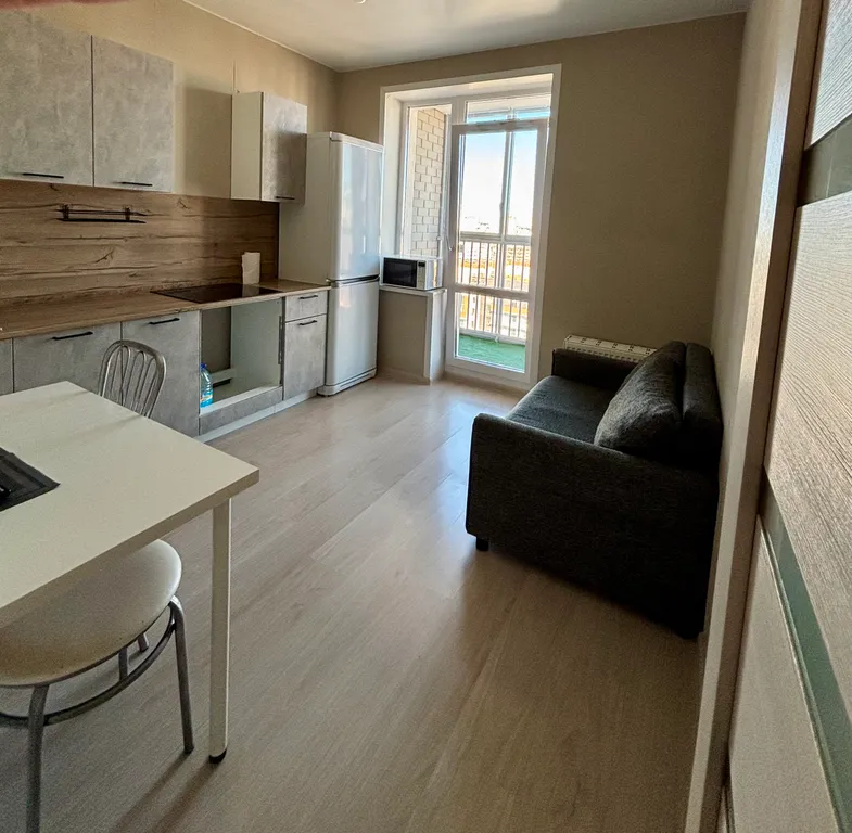 Уютная квартира в новом доме жк Лнгенда